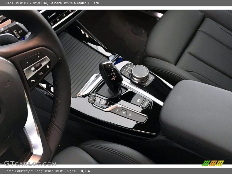 Mineral White Metallic / Black 2021 BMW X3 xDrive30e