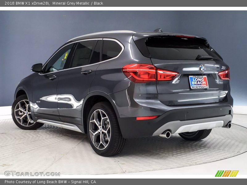 Mineral Grey Metallic / Black 2018 BMW X1 xDrive28i