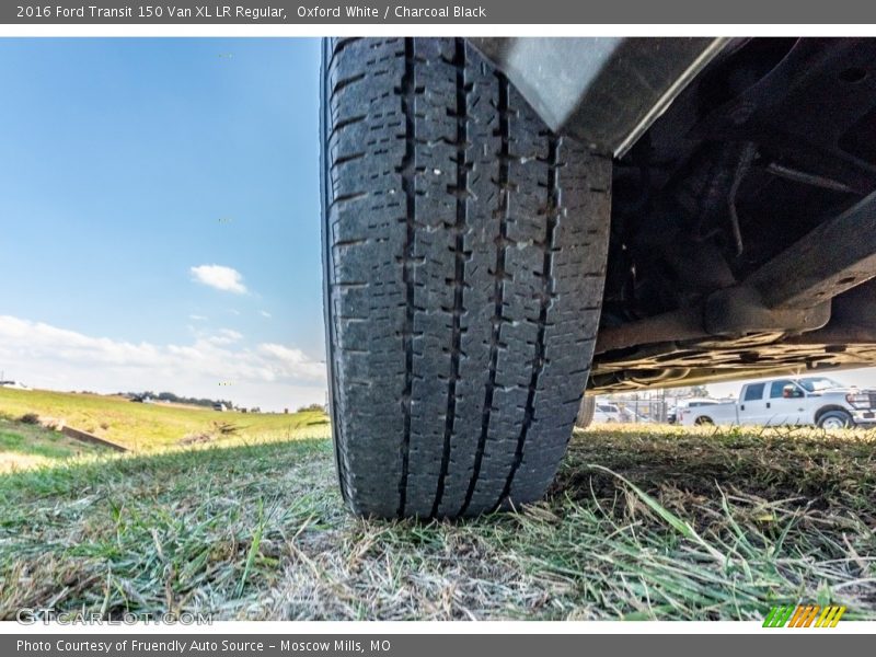 Oxford White / Charcoal Black 2016 Ford Transit 150 Van XL LR Regular