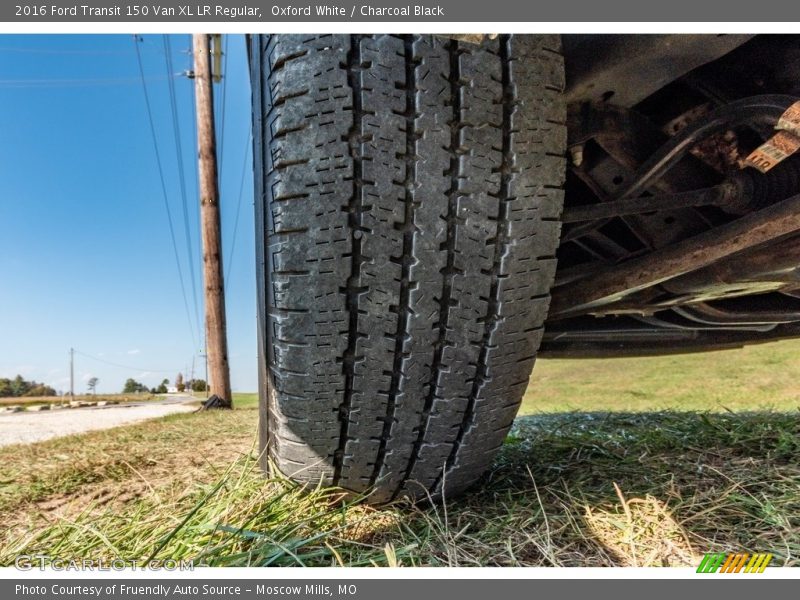Oxford White / Charcoal Black 2016 Ford Transit 150 Van XL LR Regular