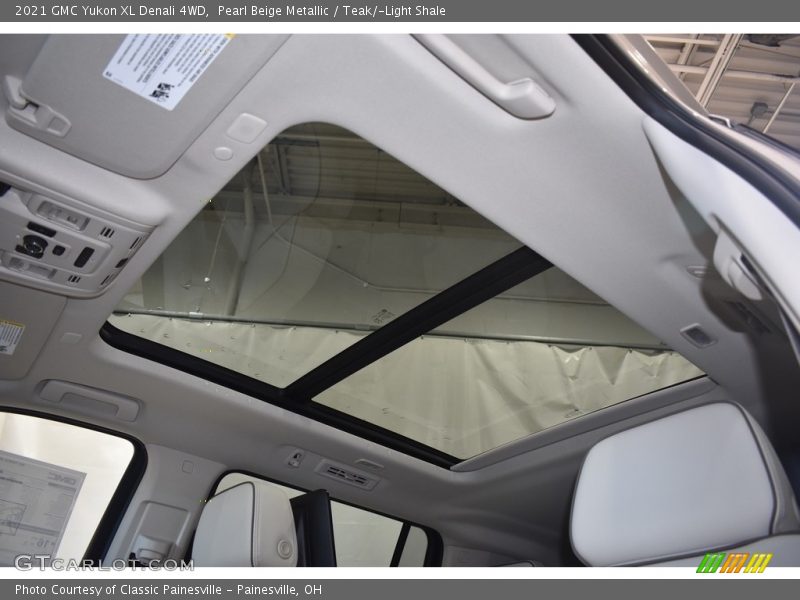 Pearl Beige Metallic / Teak/­Light Shale 2021 GMC Yukon XL Denali 4WD
