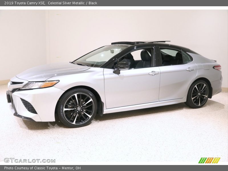Celestial Silver Metallic / Black 2019 Toyota Camry XSE
