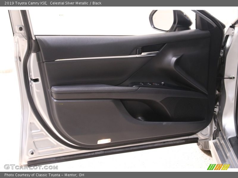 Celestial Silver Metallic / Black 2019 Toyota Camry XSE