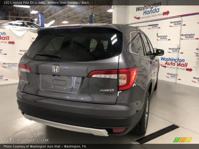 Modern Steel Metallic / Black 2021 Honda Pilot EX-L AWD
