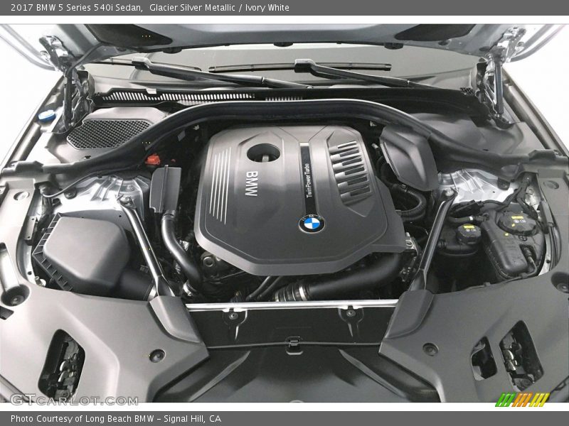 Glacier Silver Metallic / Ivory White 2017 BMW 5 Series 540i Sedan