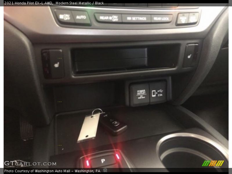 Modern Steel Metallic / Black 2021 Honda Pilot EX-L AWD