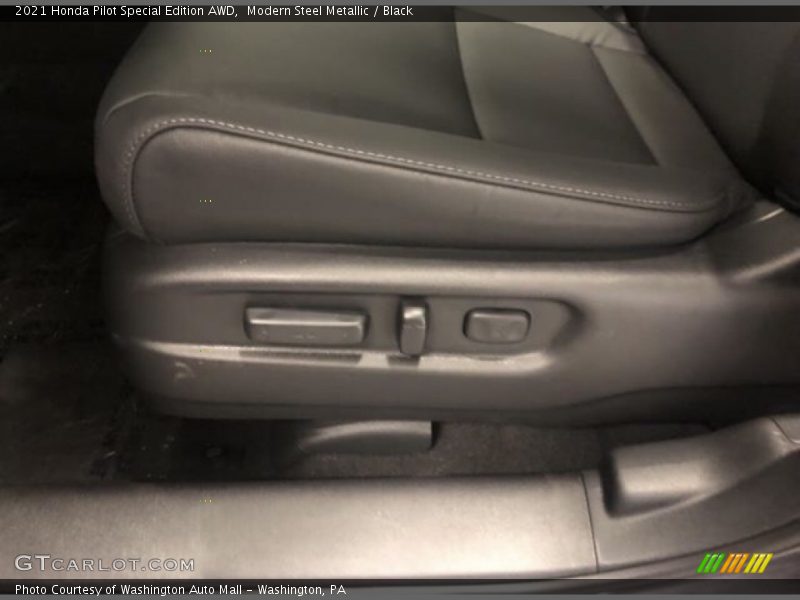 Modern Steel Metallic / Black 2021 Honda Pilot Special Edition AWD