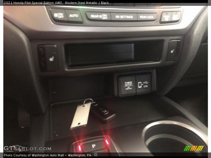 Modern Steel Metallic / Black 2021 Honda Pilot Special Edition AWD