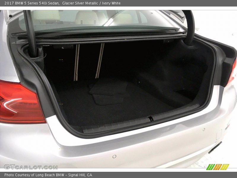 Glacier Silver Metallic / Ivory White 2017 BMW 5 Series 540i Sedan