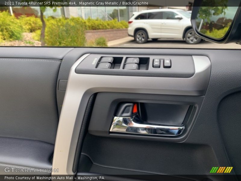 Magnetic Gray Metallic / Black/Graphite 2021 Toyota 4Runner SR5 Premium 4x4