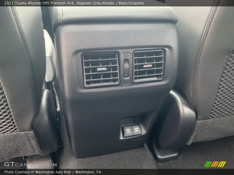 Magnetic Gray Metallic / Black/Graphite 2021 Toyota 4Runner SR5 Premium 4x4