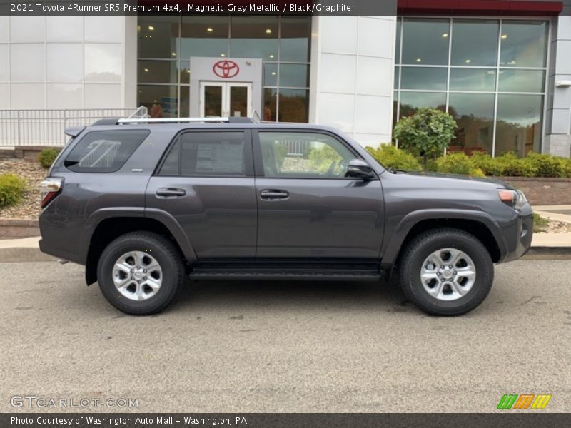 Magnetic Gray Metallic / Black/Graphite 2021 Toyota 4Runner SR5 Premium 4x4