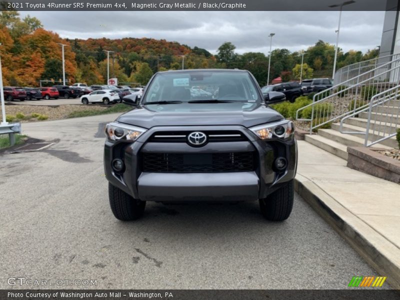 Magnetic Gray Metallic / Black/Graphite 2021 Toyota 4Runner SR5 Premium 4x4