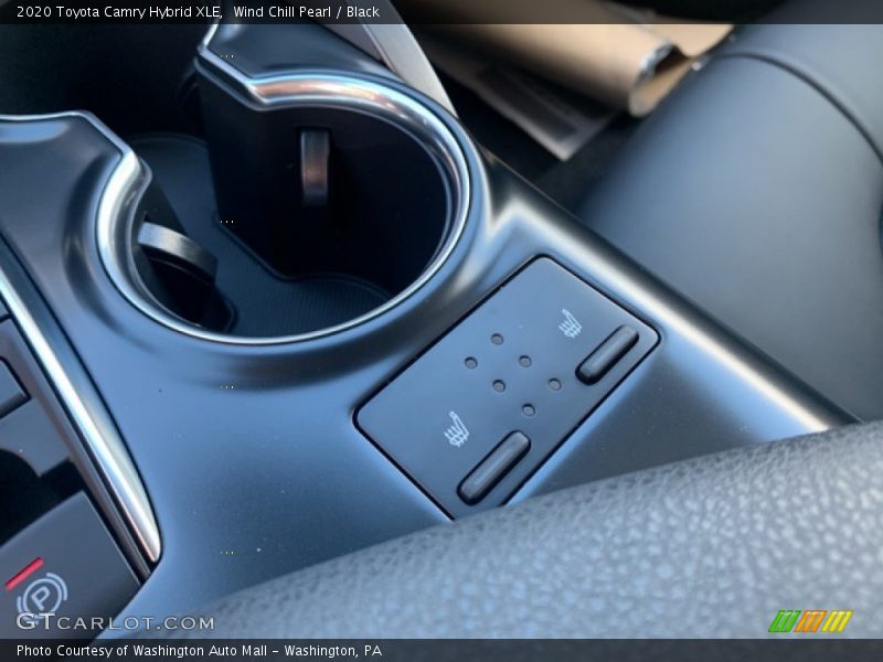 Wind Chill Pearl / Black 2020 Toyota Camry Hybrid XLE