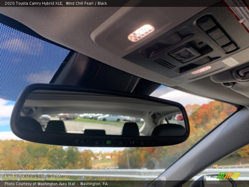 Wind Chill Pearl / Black 2020 Toyota Camry Hybrid XLE