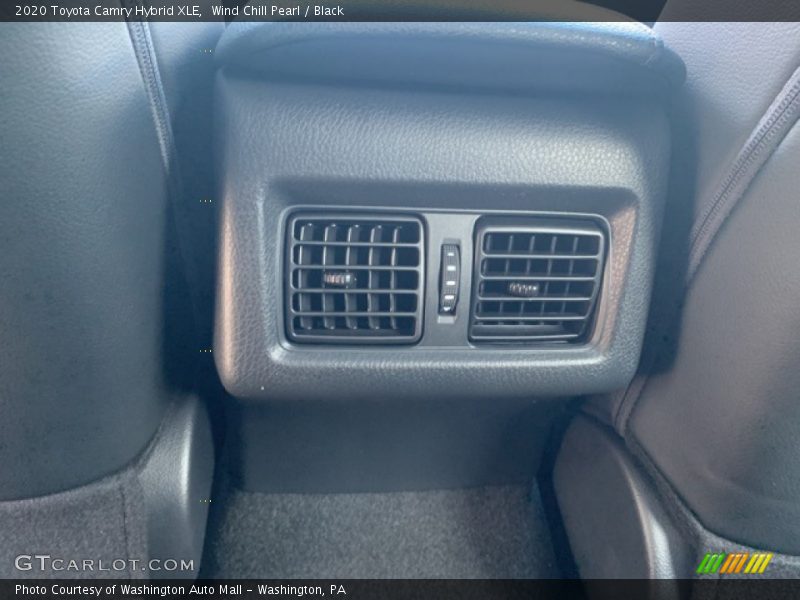 Wind Chill Pearl / Black 2020 Toyota Camry Hybrid XLE