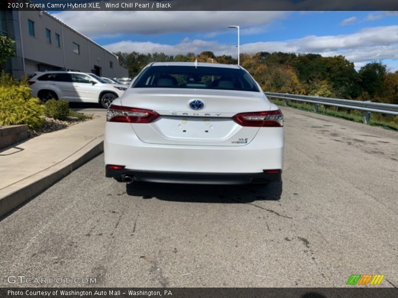 Wind Chill Pearl / Black 2020 Toyota Camry Hybrid XLE