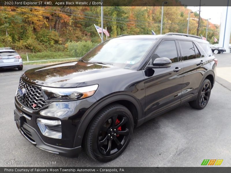 Front 3/4 View of 2020 Explorer ST 4WD