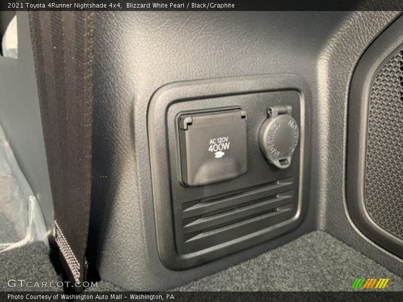 Blizzard White Pearl / Black/Graphite 2021 Toyota 4Runner Nightshade 4x4