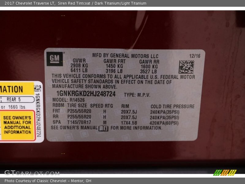 Siren Red Tintcoat / Dark Titanium/Light Titanium 2017 Chevrolet Traverse LT