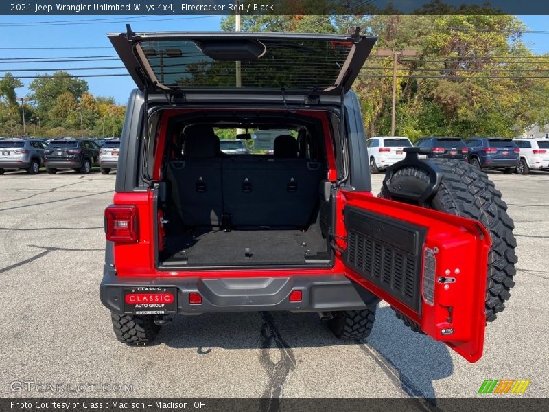 Firecracker Red / Black 2021 Jeep Wrangler Unlimited Willys 4x4