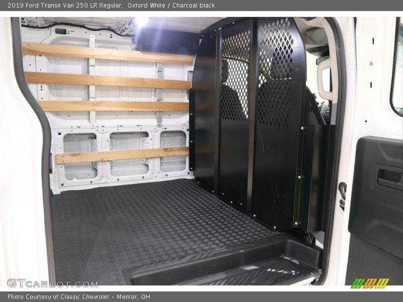 Oxford White / Charcoal black 2019 Ford Transit Van 250 LR Regular