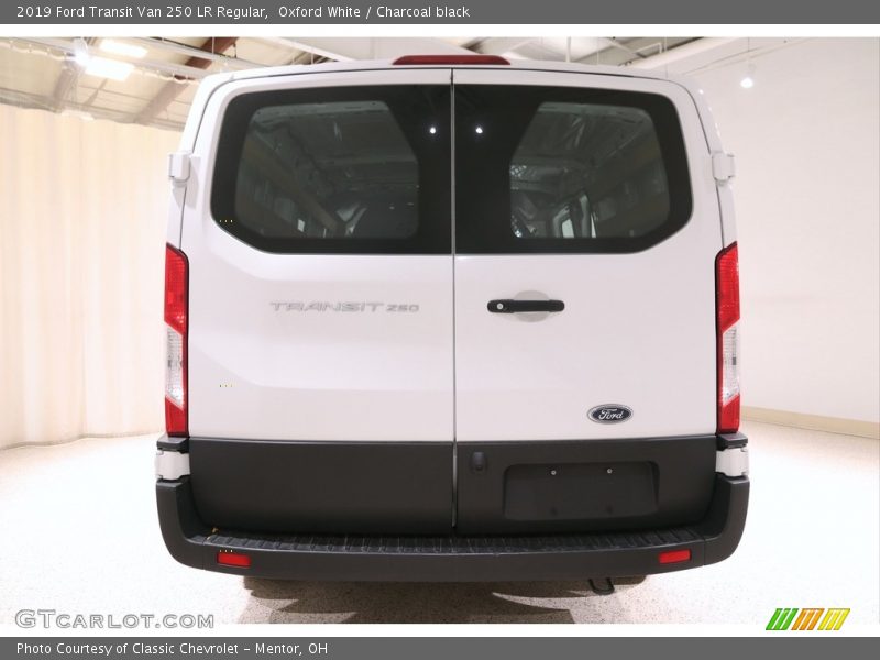 Oxford White / Charcoal black 2019 Ford Transit Van 250 LR Regular