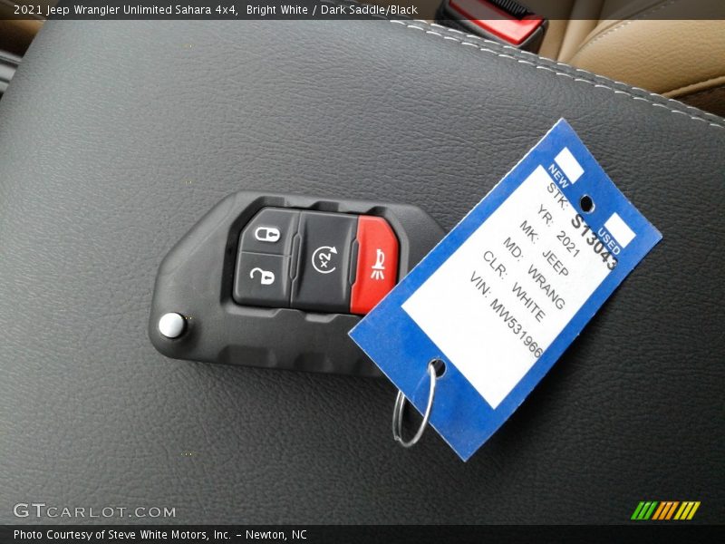 Bright White / Dark Saddle/Black 2021 Jeep Wrangler Unlimited Sahara 4x4