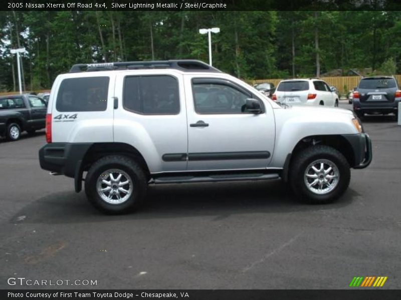 Silver Lightning Metallic / Steel/Graphite 2005 Nissan Xterra Off Road 4x4