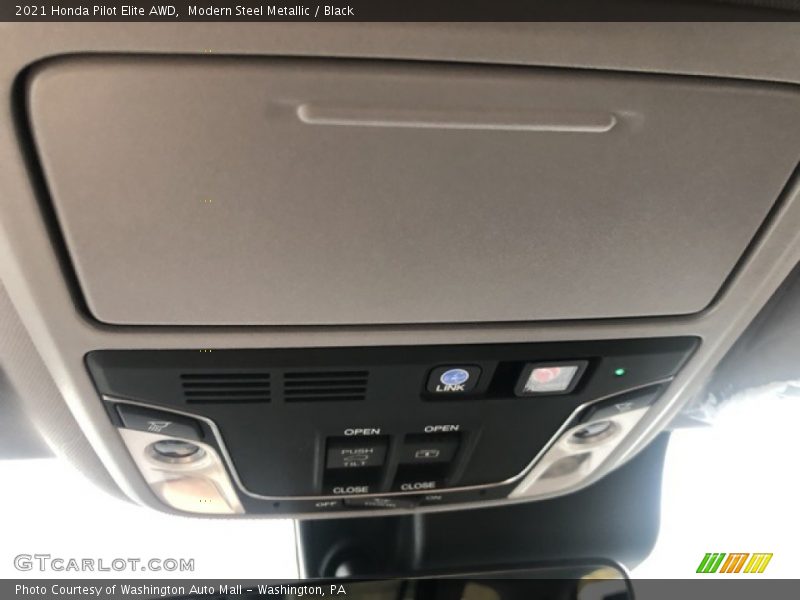 Modern Steel Metallic / Black 2021 Honda Pilot Elite AWD