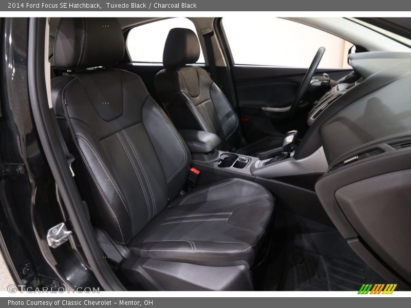 Tuxedo Black / Charcoal Black 2014 Ford Focus SE Hatchback
