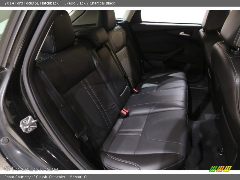 Tuxedo Black / Charcoal Black 2014 Ford Focus SE Hatchback