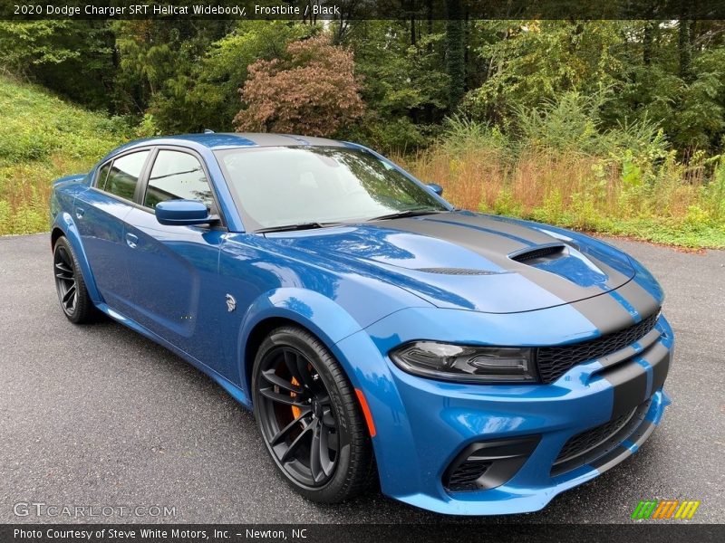 Front 3/4 View of 2020 Charger SRT Hellcat Widebody