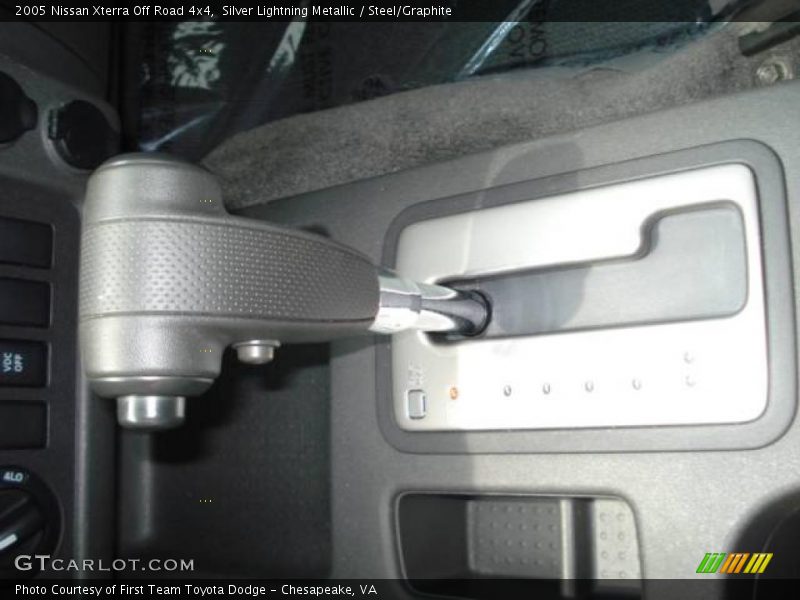 Silver Lightning Metallic / Steel/Graphite 2005 Nissan Xterra Off Road 4x4