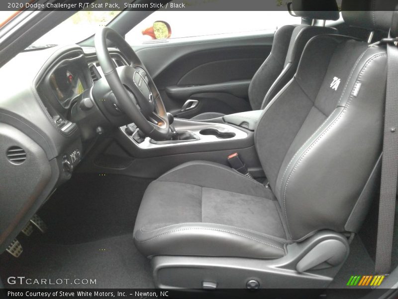 Sinamon Stick / Black 2020 Dodge Challenger R/T Scat Pack