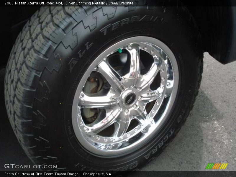Silver Lightning Metallic / Steel/Graphite 2005 Nissan Xterra Off Road 4x4