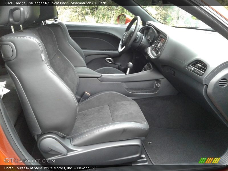 Sinamon Stick / Black 2020 Dodge Challenger R/T Scat Pack