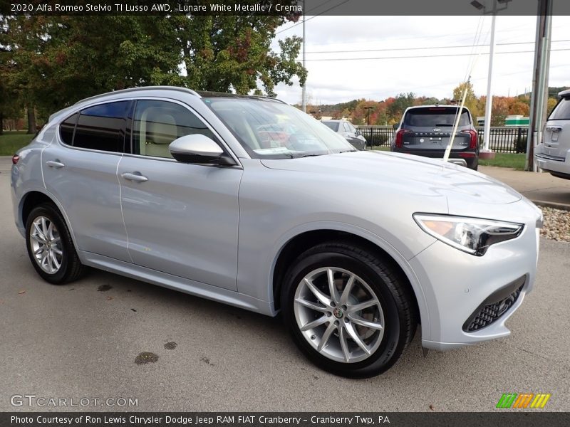 Front 3/4 View of 2020 Stelvio TI Lusso AWD