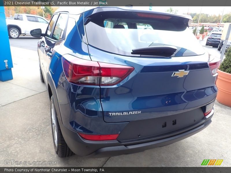 Pacific Blue Metallic / Jet Black 2021 Chevrolet TrailBlazer LS