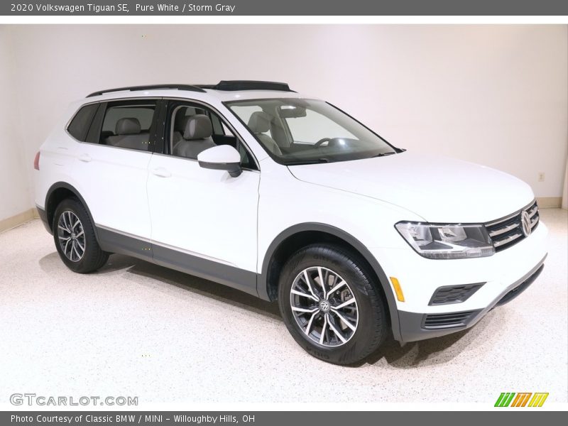 Pure White / Storm Gray 2020 Volkswagen Tiguan SE