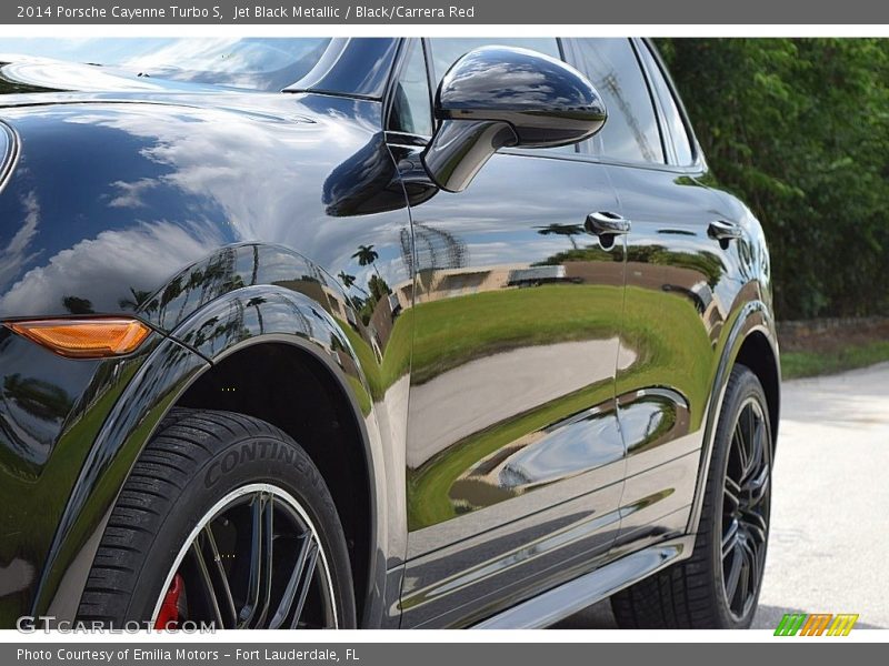 Jet Black Metallic / Black/Carrera Red 2014 Porsche Cayenne Turbo S