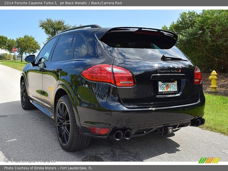 Jet Black Metallic / Black/Carrera Red 2014 Porsche Cayenne Turbo S