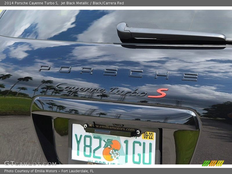 Jet Black Metallic / Black/Carrera Red 2014 Porsche Cayenne Turbo S