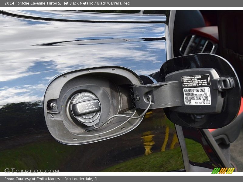 Jet Black Metallic / Black/Carrera Red 2014 Porsche Cayenne Turbo S