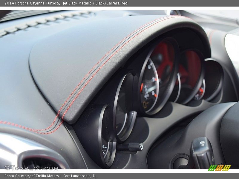 Jet Black Metallic / Black/Carrera Red 2014 Porsche Cayenne Turbo S