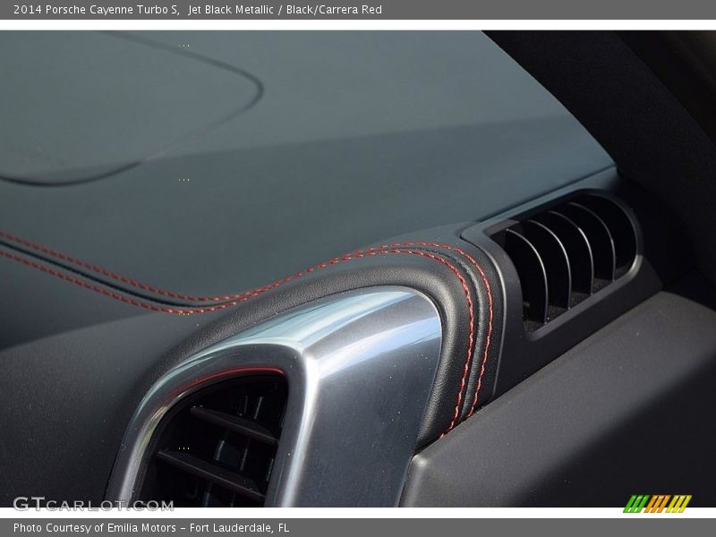 Jet Black Metallic / Black/Carrera Red 2014 Porsche Cayenne Turbo S