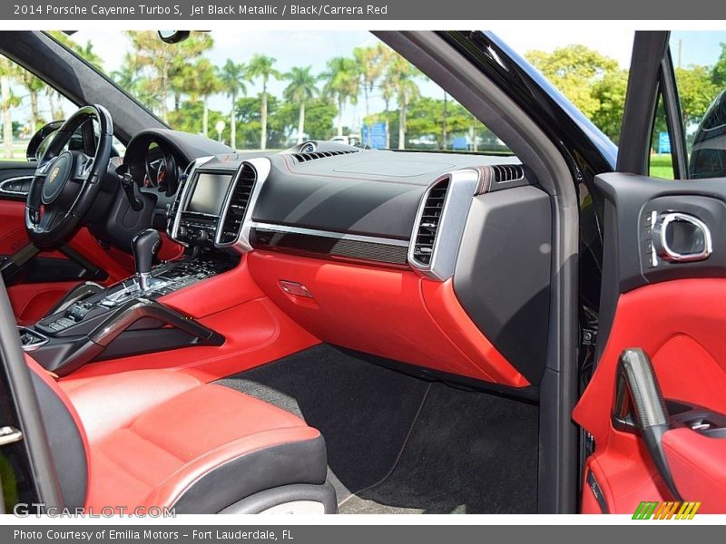 Jet Black Metallic / Black/Carrera Red 2014 Porsche Cayenne Turbo S