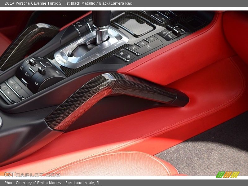 Jet Black Metallic / Black/Carrera Red 2014 Porsche Cayenne Turbo S