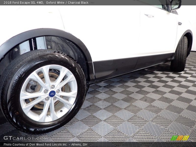 Oxford White / Charcoal Black 2018 Ford Escape SEL 4WD
