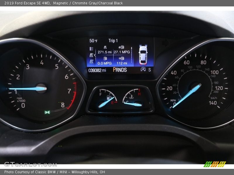Magnetic / Chromite Gray/Charcoal Black 2019 Ford Escape SE 4WD